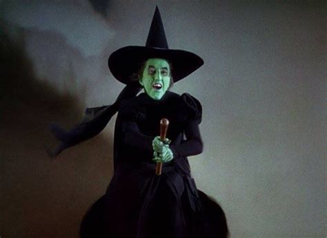 Positive witch in the wizard of oz